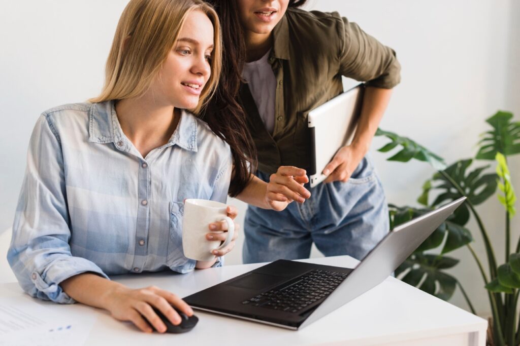 Rynek laptopów biznesowych jest niezwykle konkurencyjny, a każdy model stara się przyciągnąć uwagę użytkowników unikalnymi cechami.